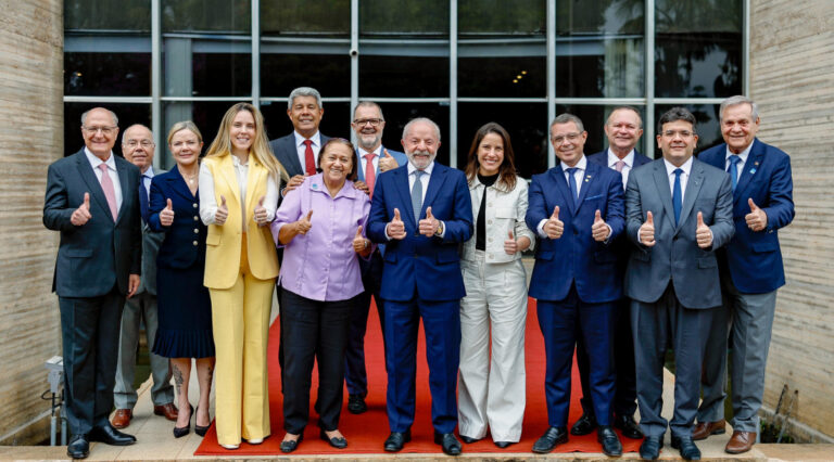 Governador defende interesses de Sergipe em reuniões com presidente Lula e governadores do Nordeste